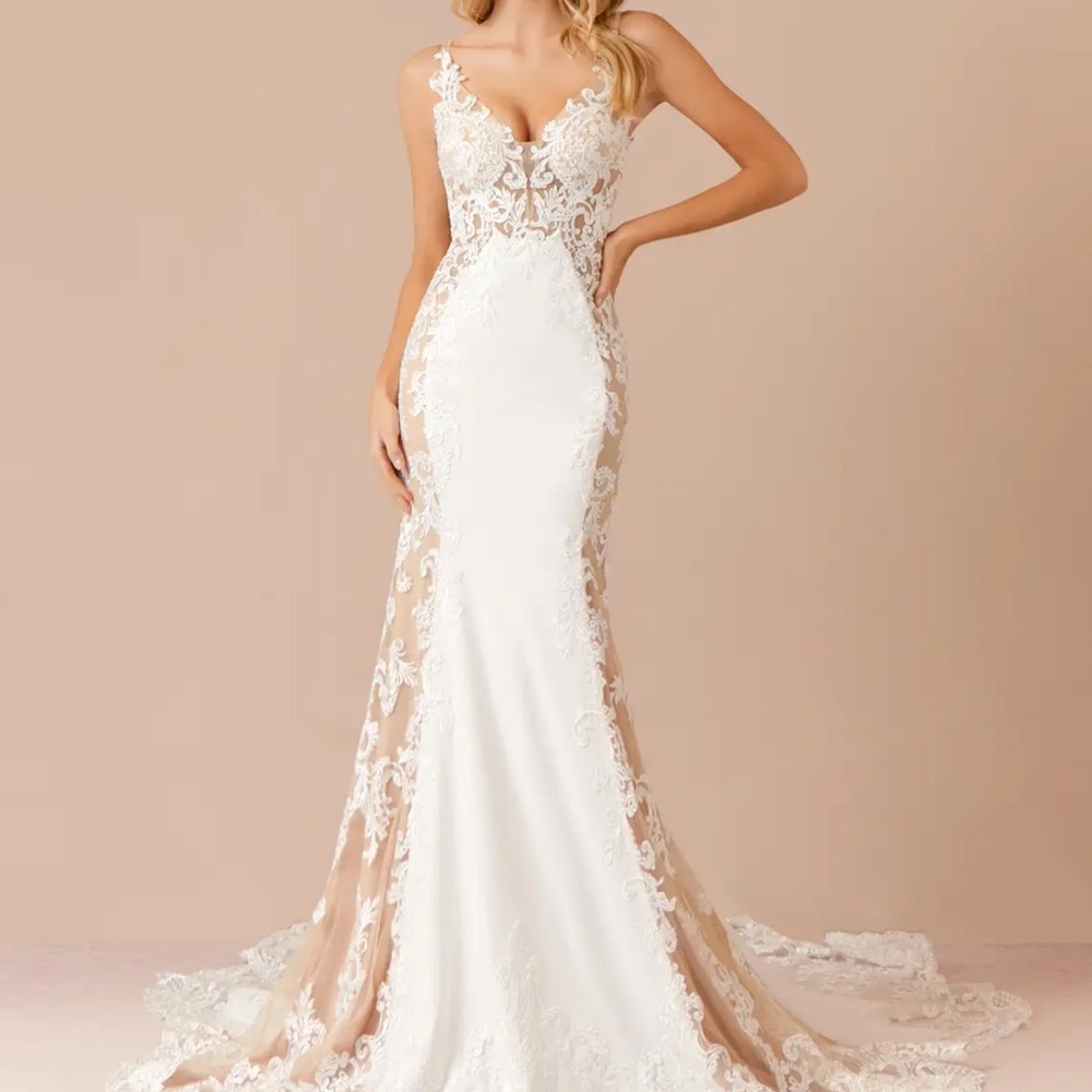 Azazie Estephanie Lace Wedding Dress NEW WITH TAGS